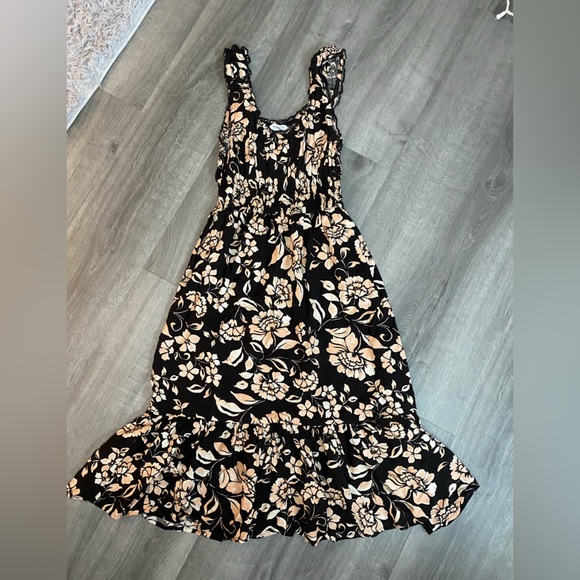 Patrons of Peace Dresses & Skirts - Patrons Of Peace Floral Maxi Dress